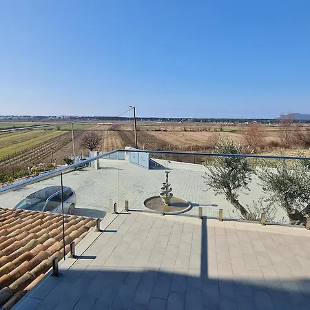 Vila Dani Gjiri Lalezit Durrës